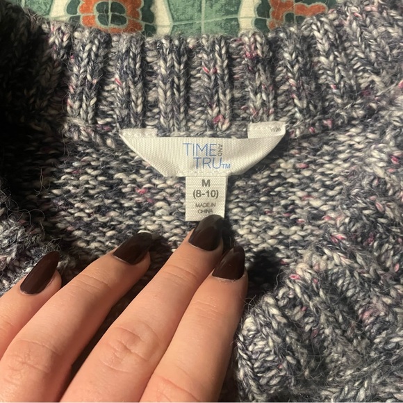 Sweater - Picture 3 of 3